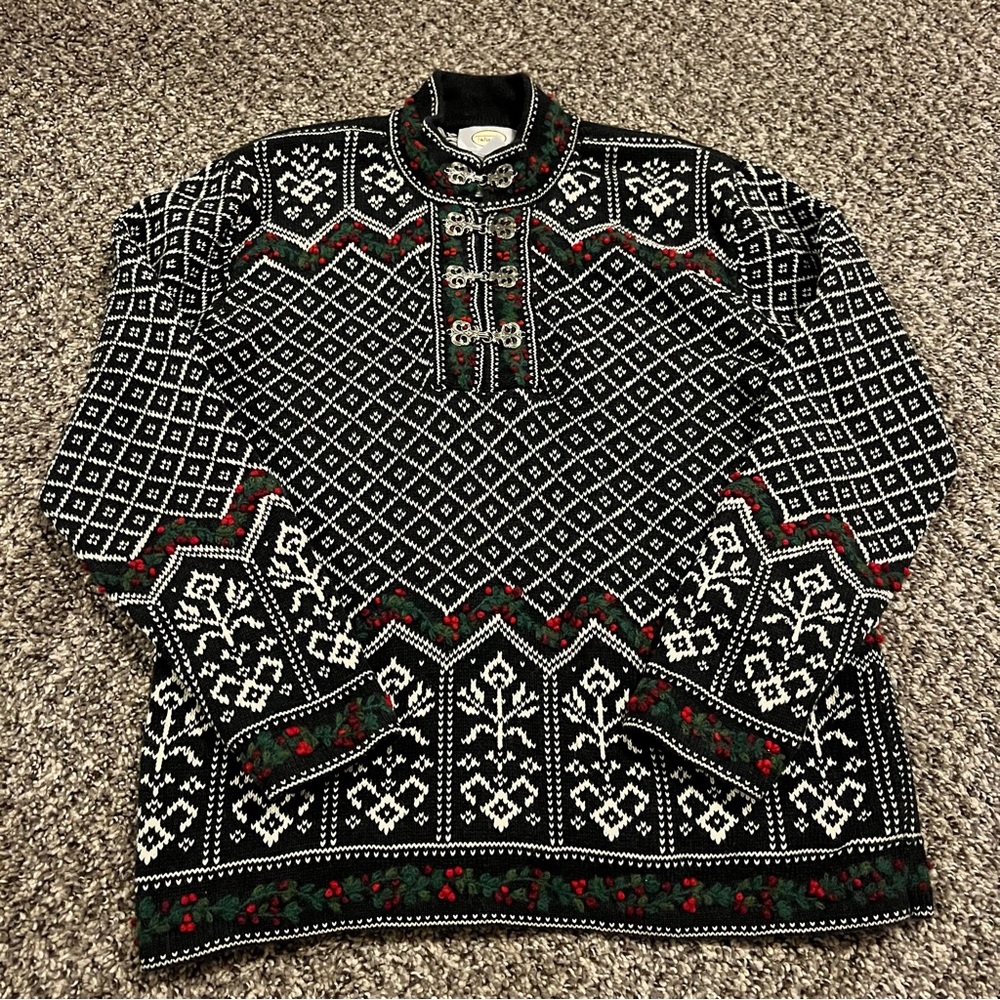 Talbots Black and White Crewneck Sweater Nordic Style